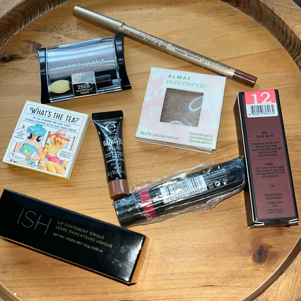 Makeup Bundle All New Except 1 Shadow Swatched (Almay)